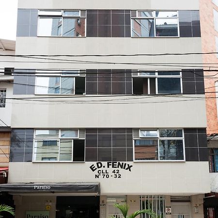 Apartamentos Laureles De La 70 Medellín Esterno foto
