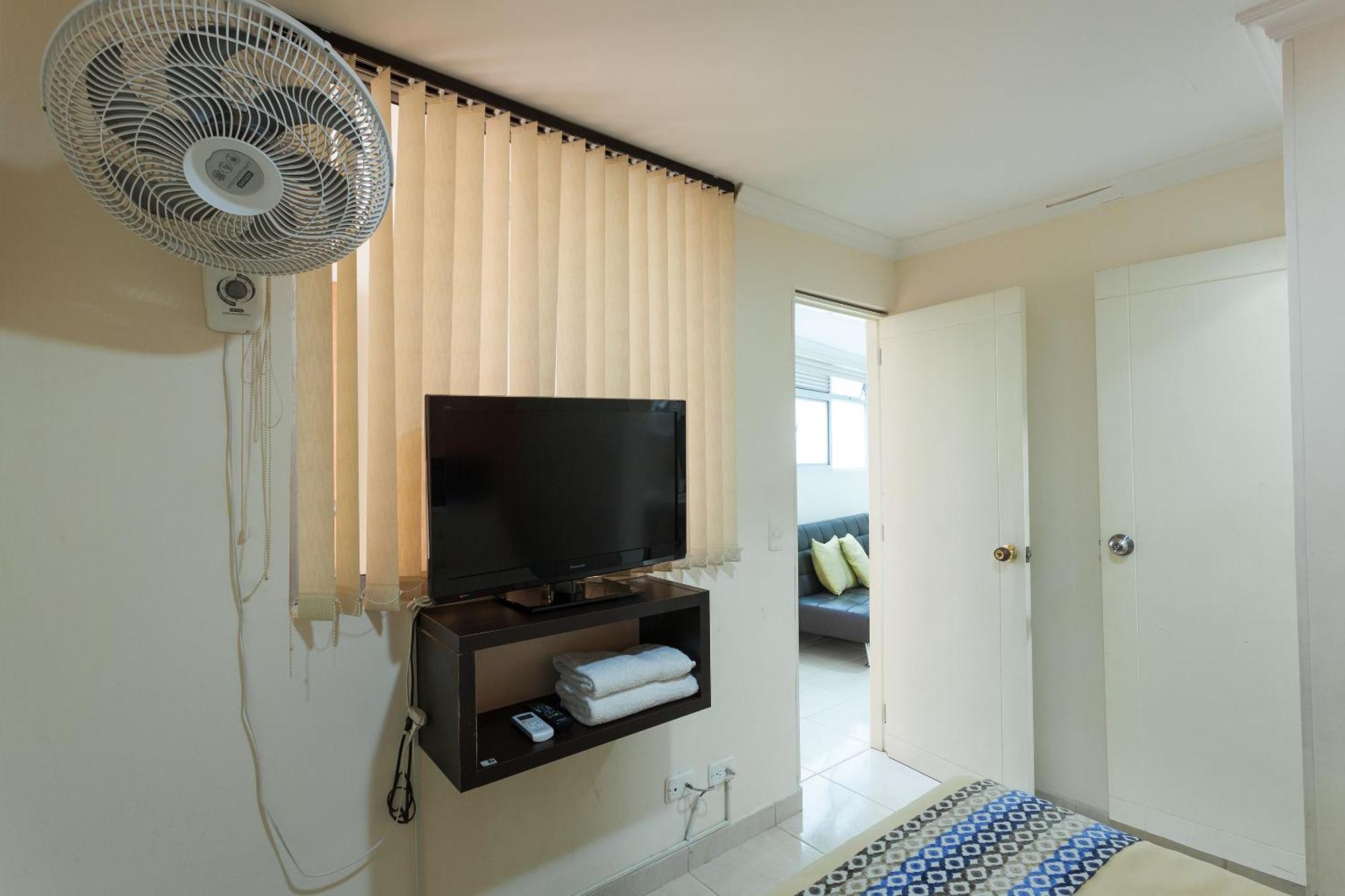 Apartamentos Laureles De La 70 Medellín Esterno foto
