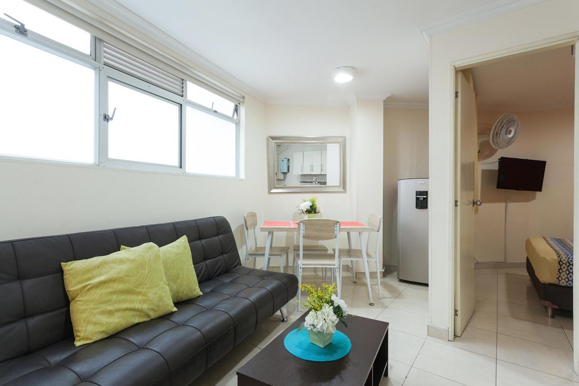 Apartamentos Laureles De La 70 Medellín Esterno foto