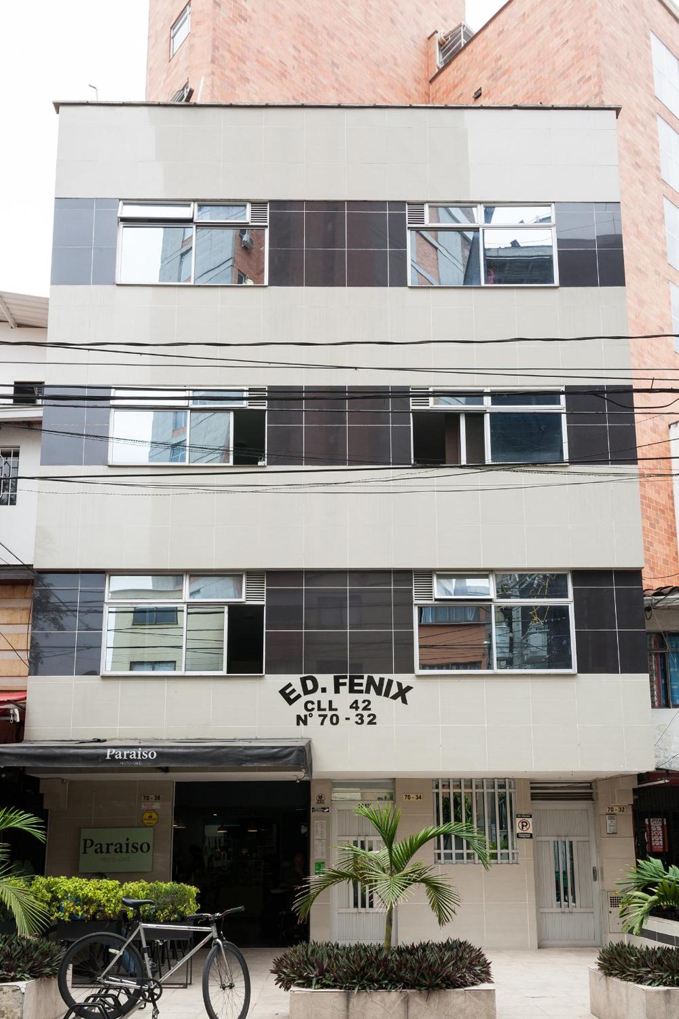 Apartamentos Laureles De La 70 Medellín Esterno foto